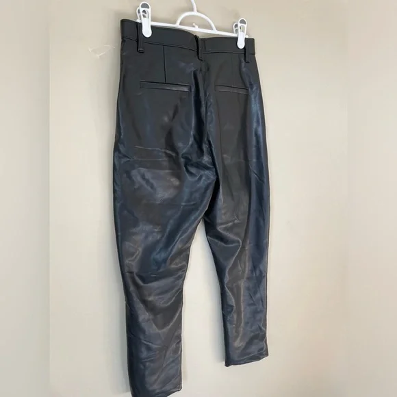 Abercrombie & Fitch Ultra high rise 28 6 Black pleather ankle Pants NWOT - Picture 6 of 6